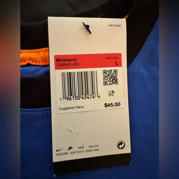 Women's Nike NSW Essential Boxy Tee - Picture 4 of 6